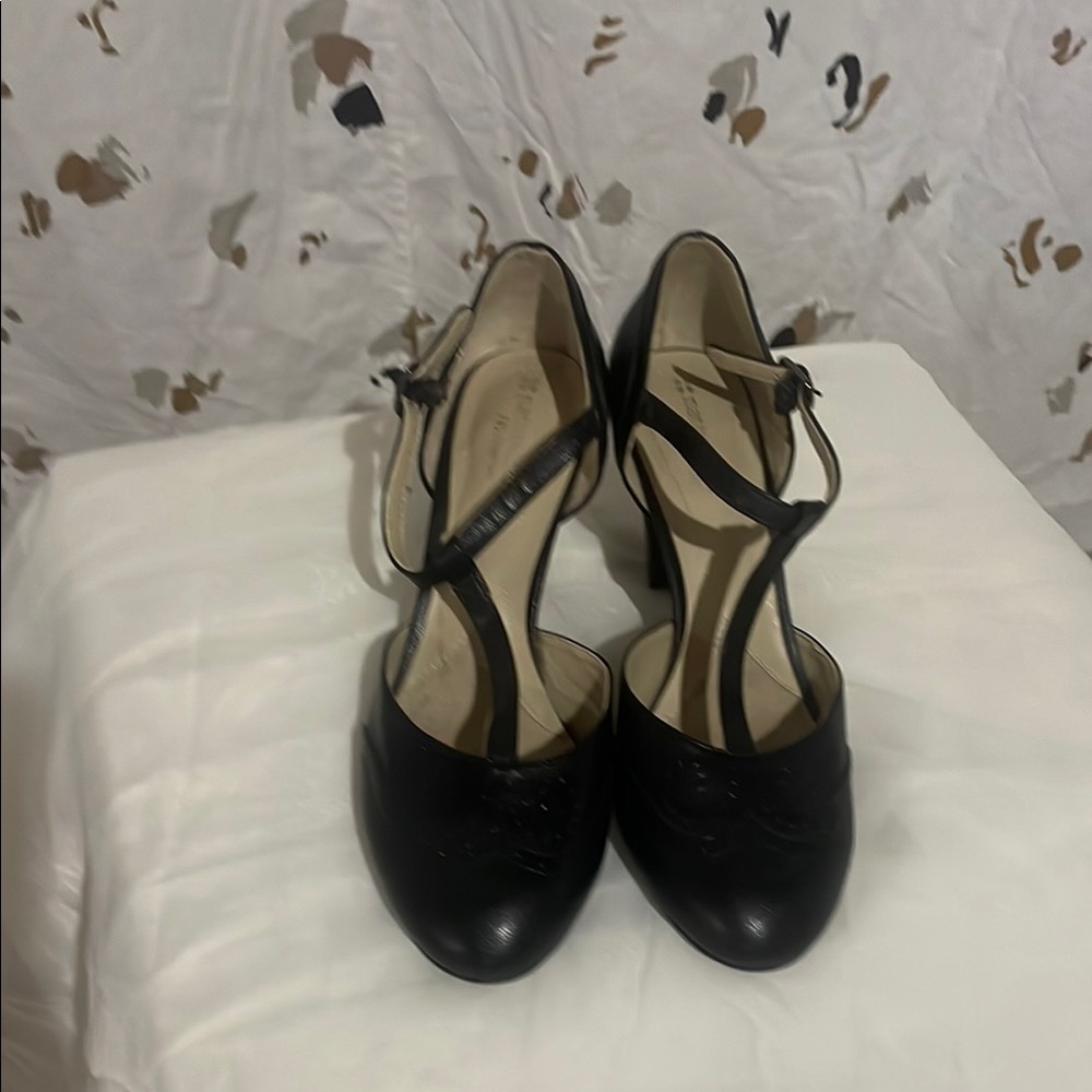 Naturalizer Black Heels